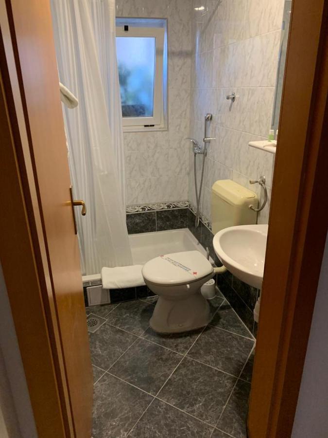 פודגורה Apartmani California II מראה חיצוני תמונה